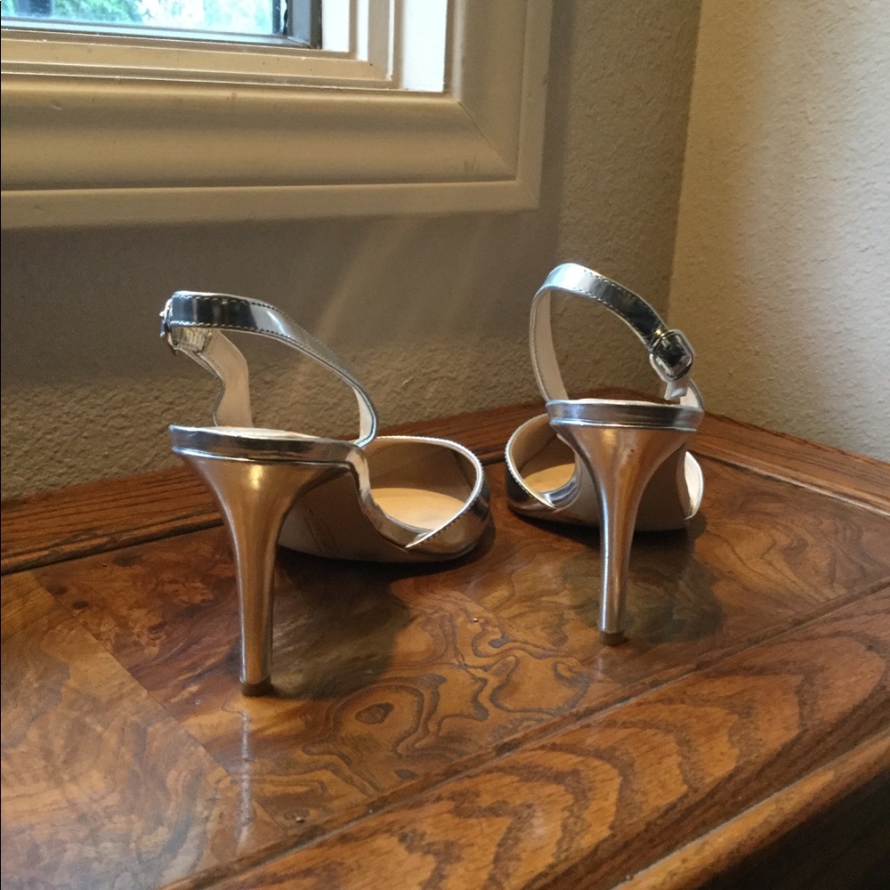 Vince CAMUTO heels